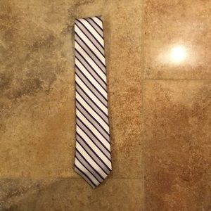 Calvin Klein Men’s Stripped Tie